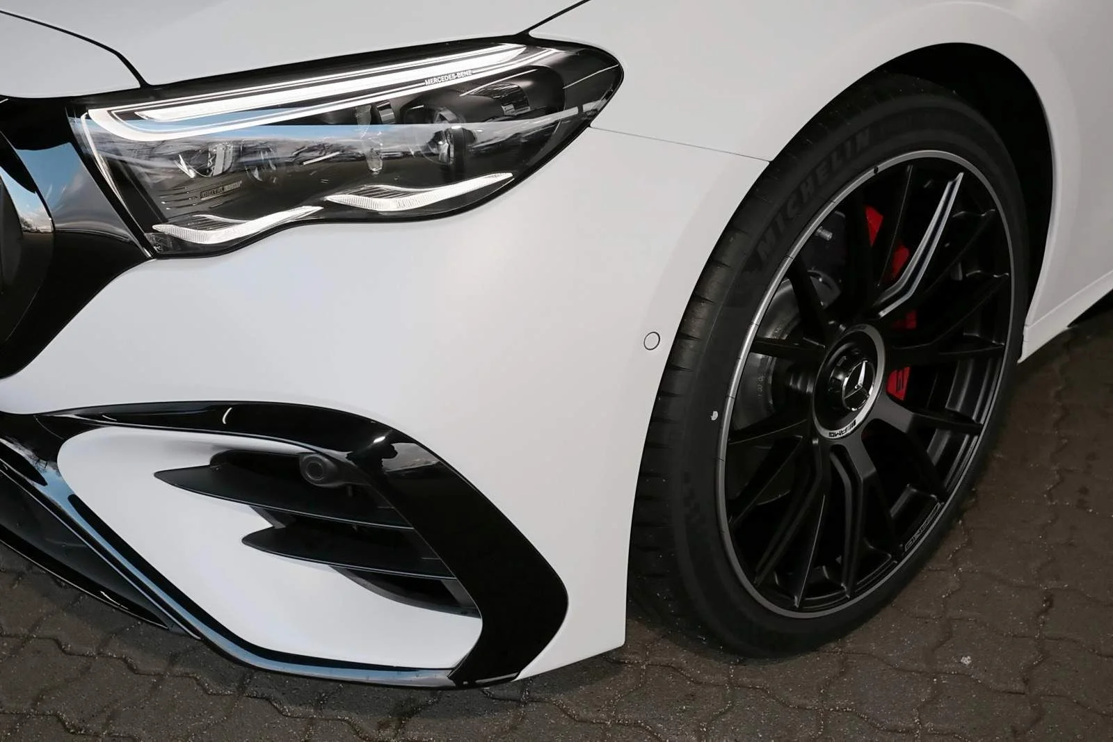 Mercedes-Benz E 53 AMG Hybrid 4M 2025