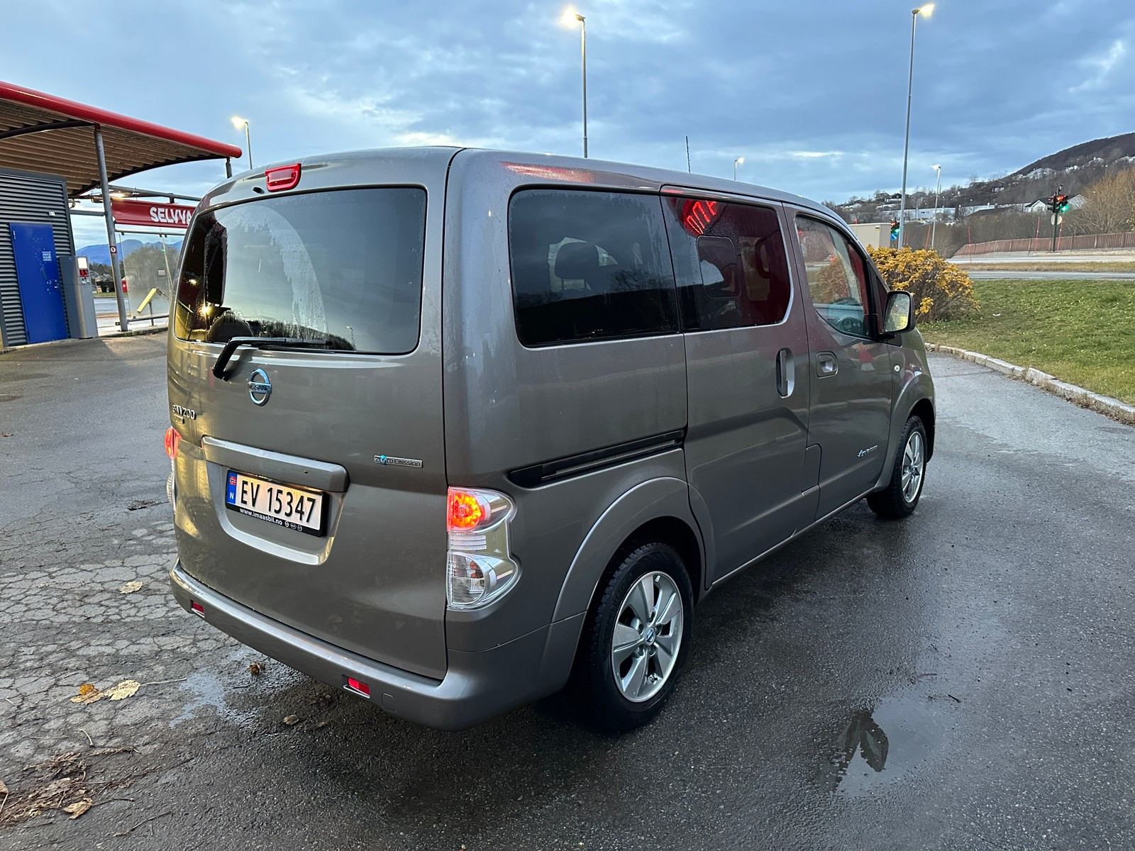 2018 Nissan e-NV