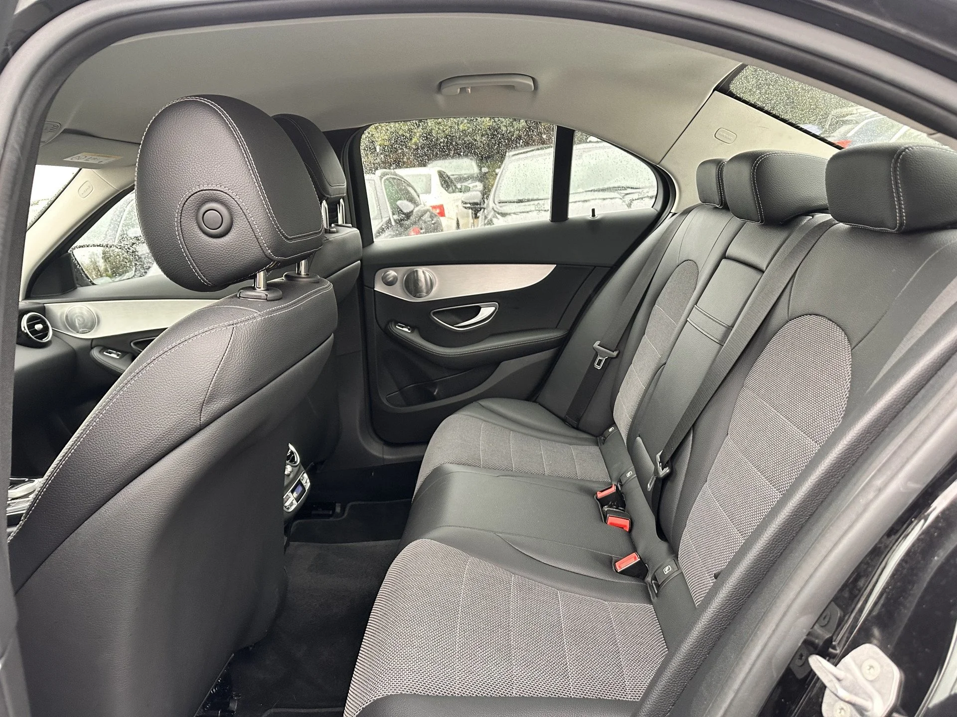 Mercedes-Benz C 300 CDI - Hybrid - Automatic - 204 hp - 81.527 km