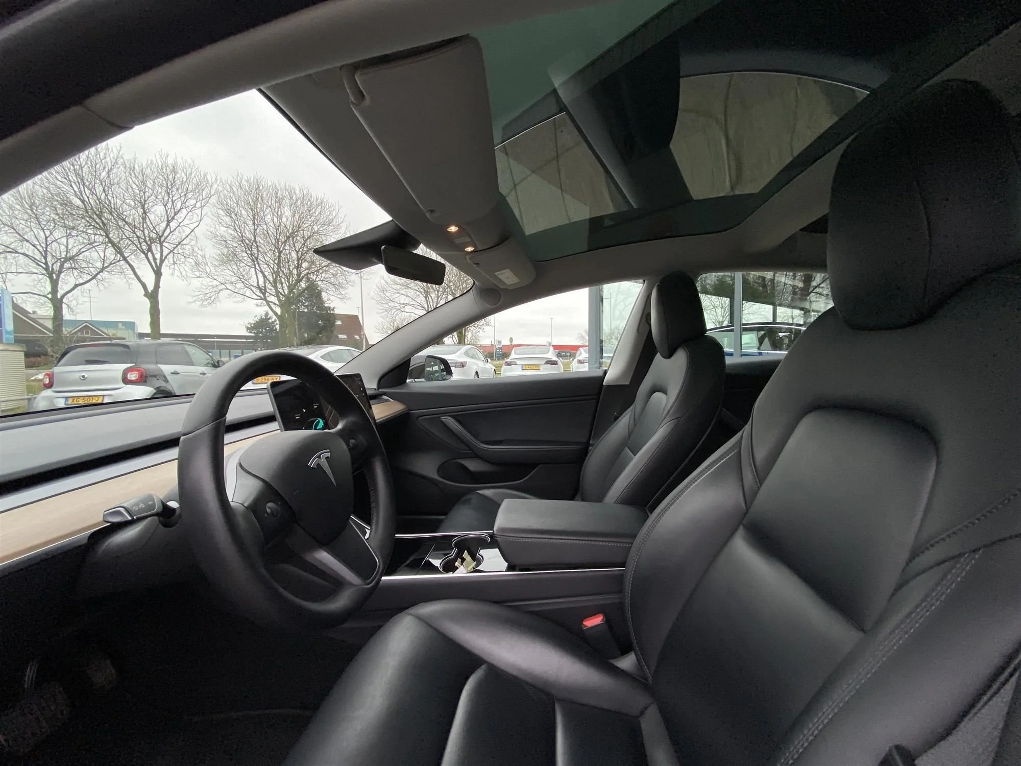 Tesla Model 3 60 kWh - Electric - Automatic - 238 hp - 139.927 km
