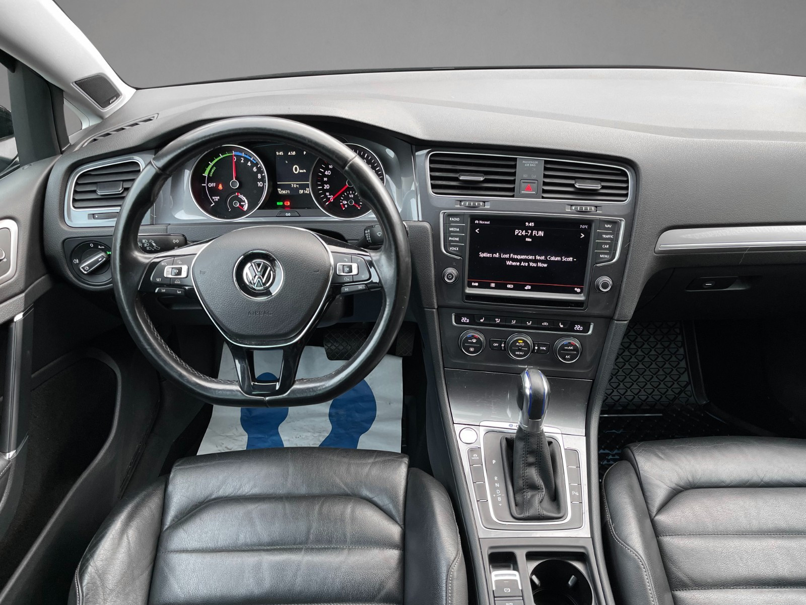 2015 Volkswagen e-Golf