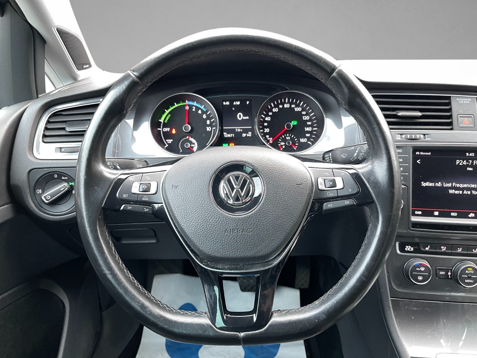 2015 Volkswagen e-Golf