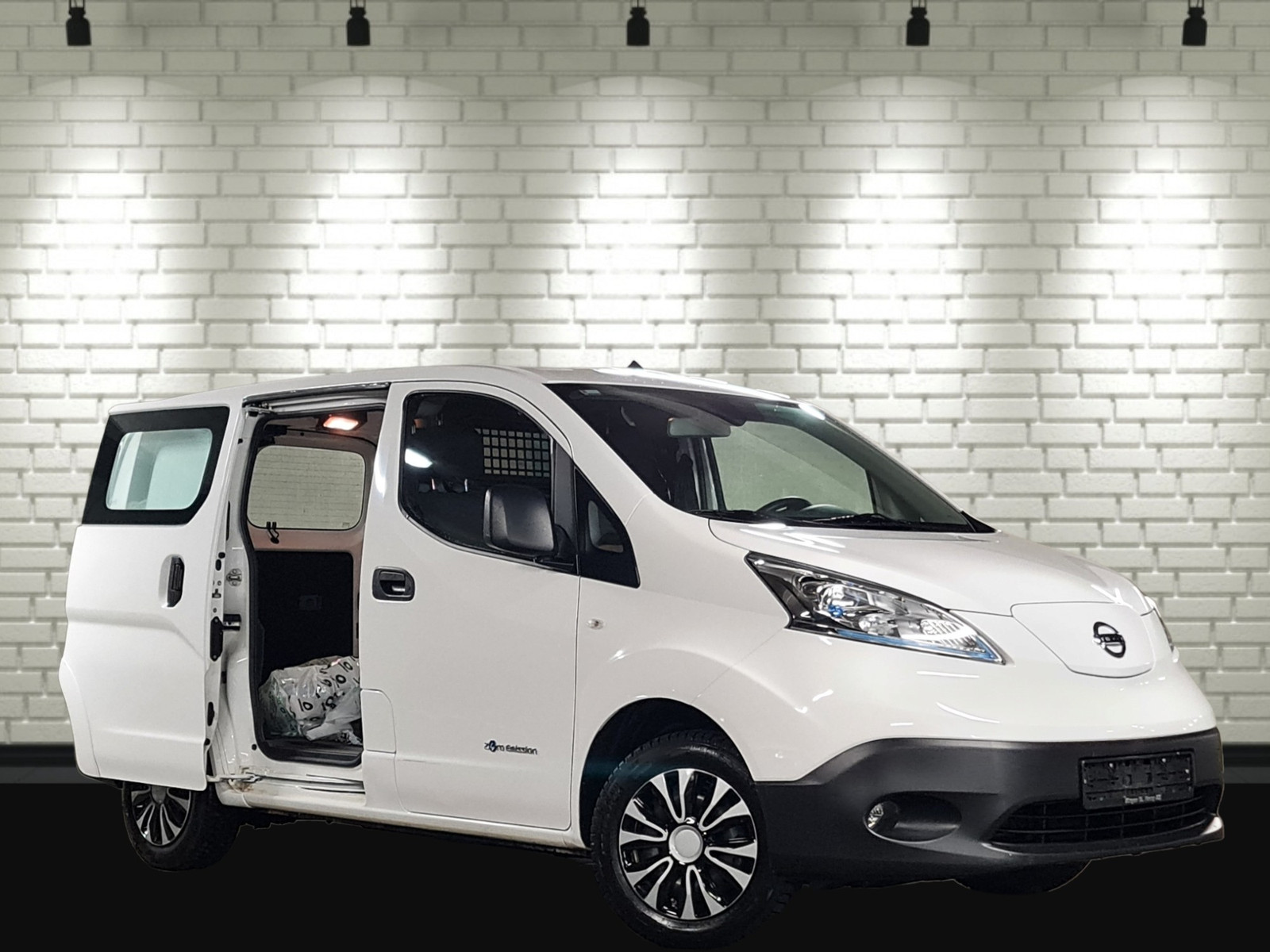 2017 Nissan e-NV