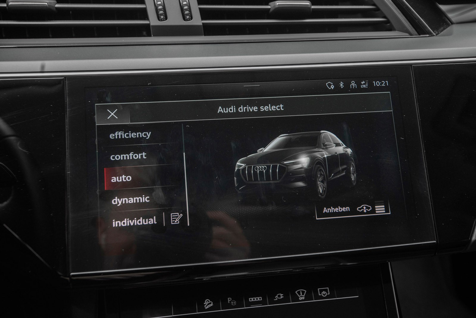 2022 Audi e-tron