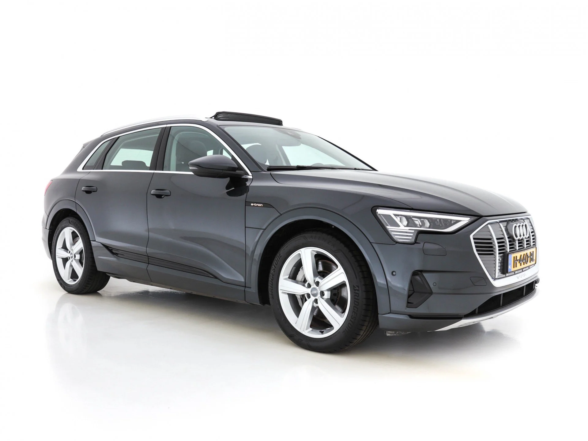 Audi E-Tron 50 - Quattro - Electric - Automatic - 360 hp - 47.295 km
