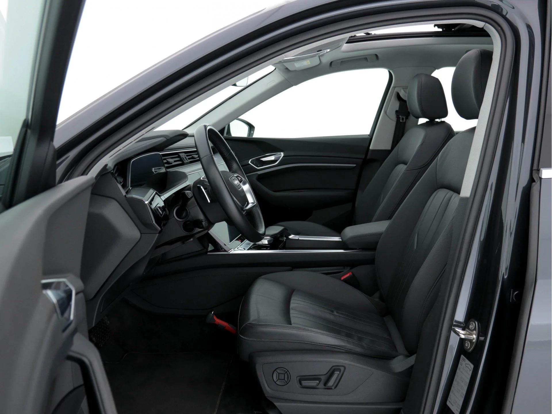 Audi E-Tron 50 - Quattro - Electric - Automatic - 360 hp - 47.295 km