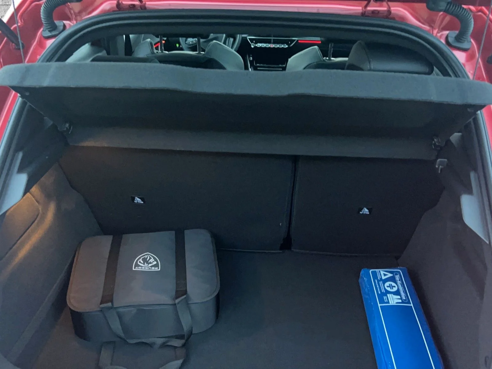 Peugeot e-208 2022