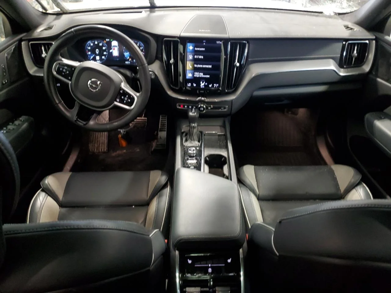 2021 VOLVO XC60 T5 R-DESIGN