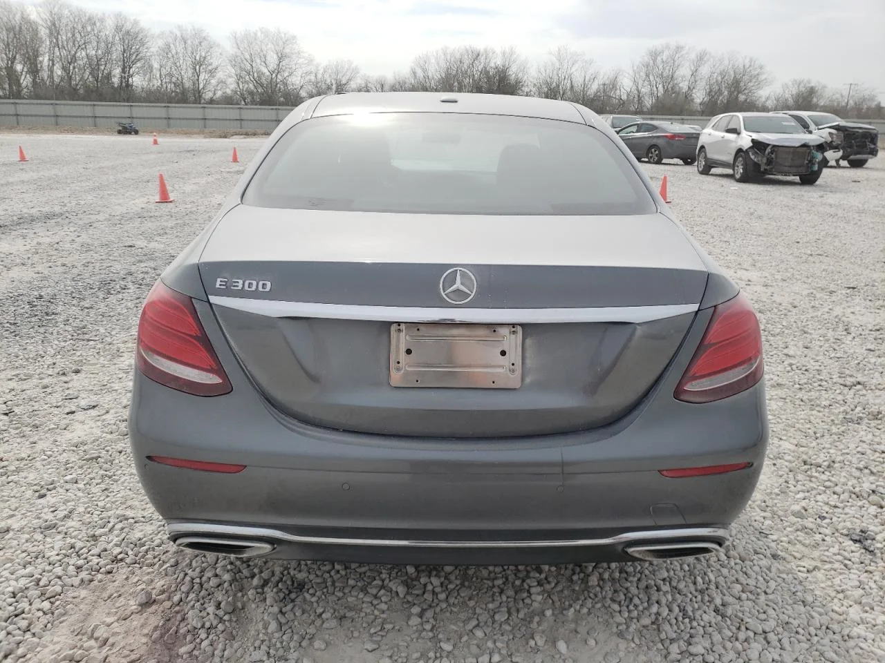 MERCEDES-BENZ E 300 2017