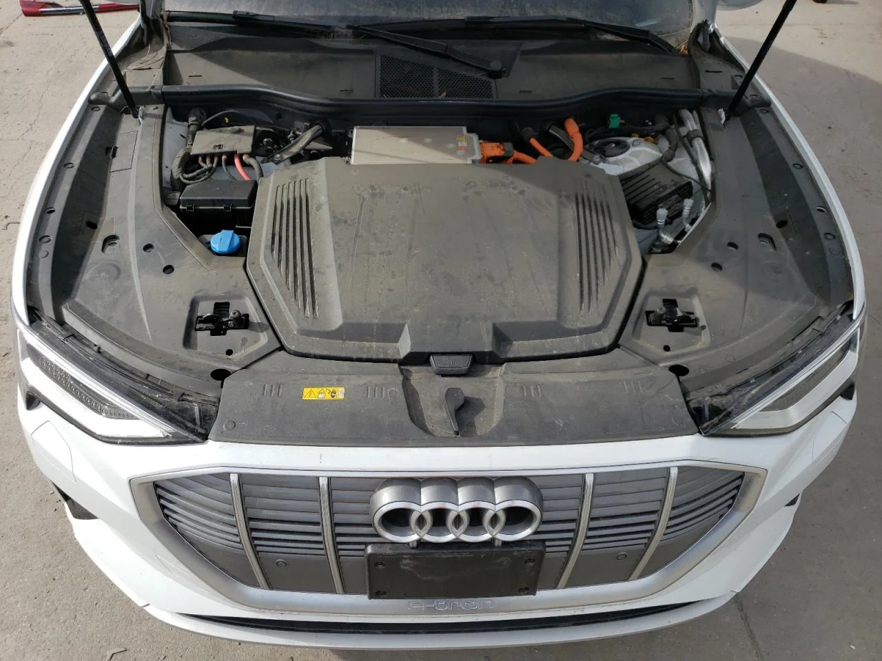 2022 AUDI E-TRON PREMIUM