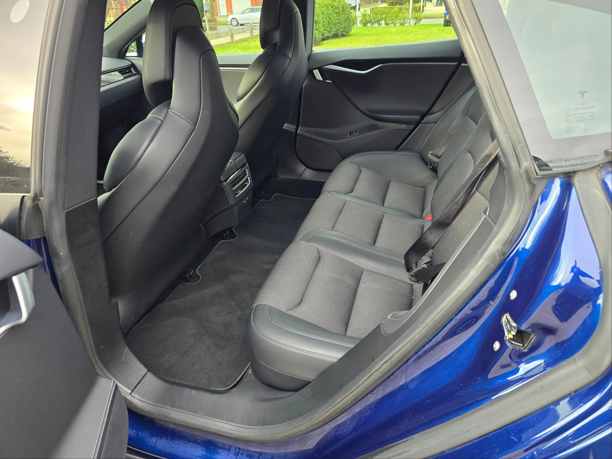 Tesla Model S 75D 75 kWh - Electric - Automatic - 107 hp - 103.376 km