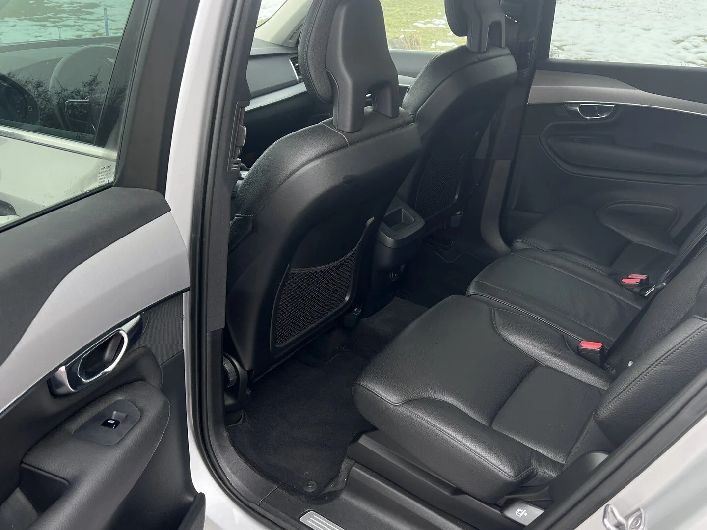 Volvo XC90 B5 - AWD - Hybrid - Automatic - 235 hp - 112.696 km