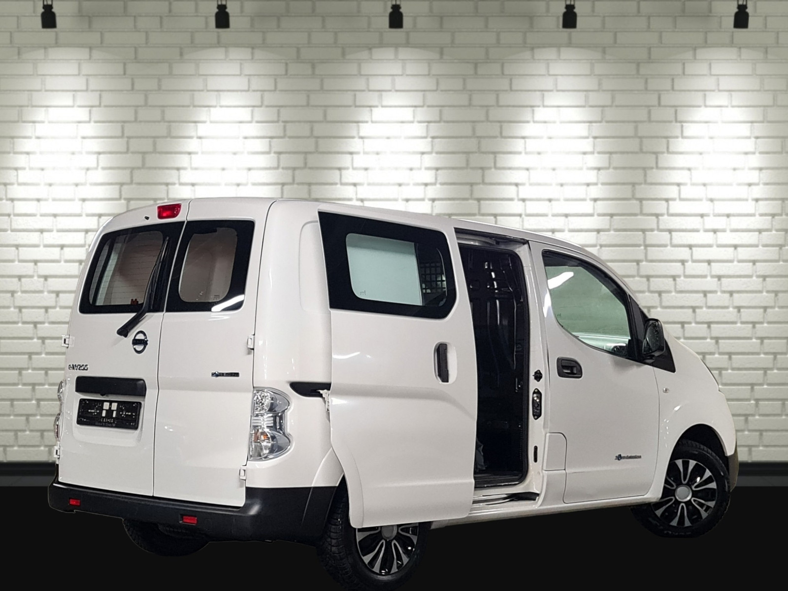 2017 Nissan e-NV