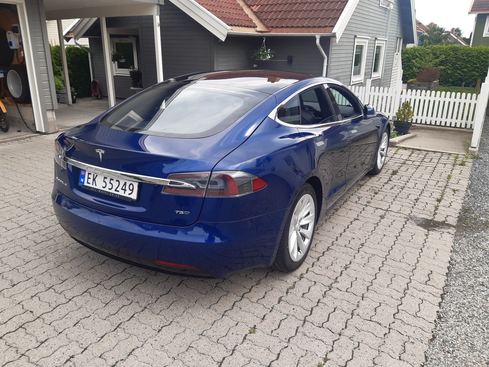 2017 Tesla Model S