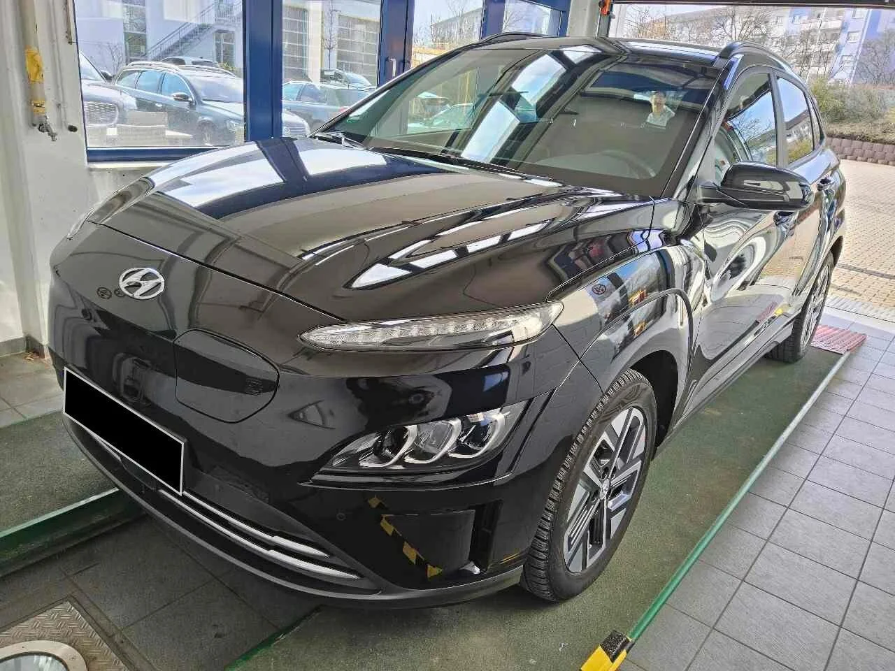 Hyundai Kona - Электрический - Автоматическое - 136 hp - 17.348 km
