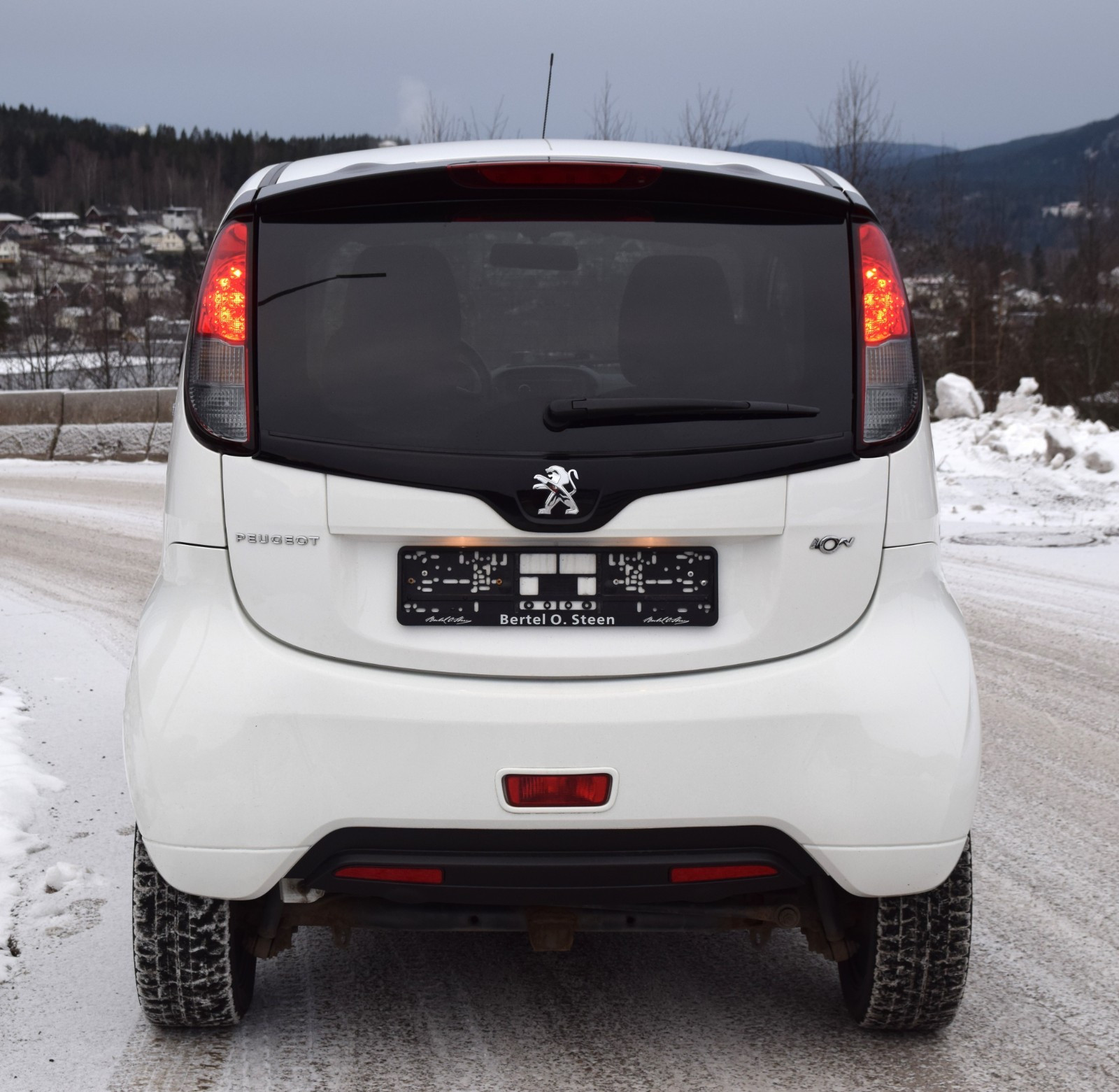 2015 Peugeot iOn