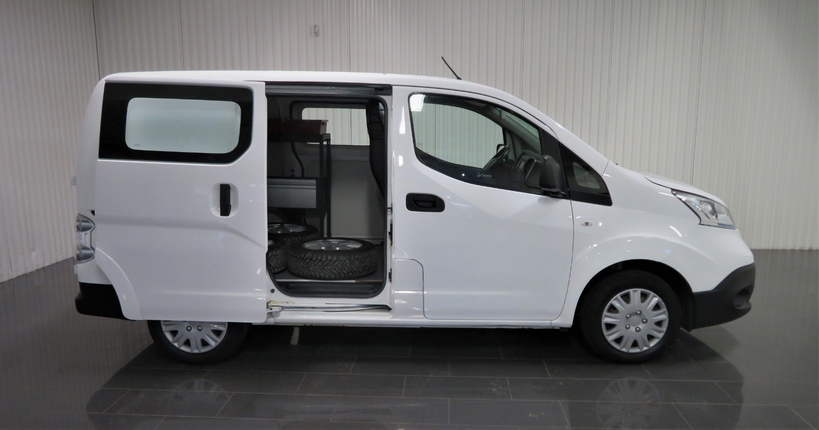 2016 Nissan e-NV