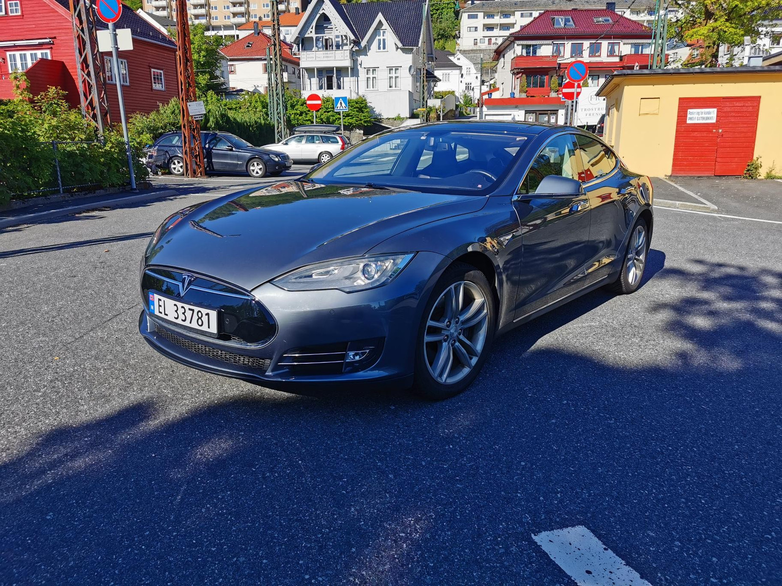 2014 Tesla Model S