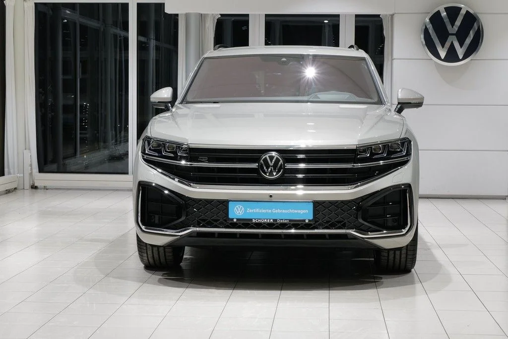 Volkswagen Touareg 3.0TDI R-Line 22" Dynaudio 2024