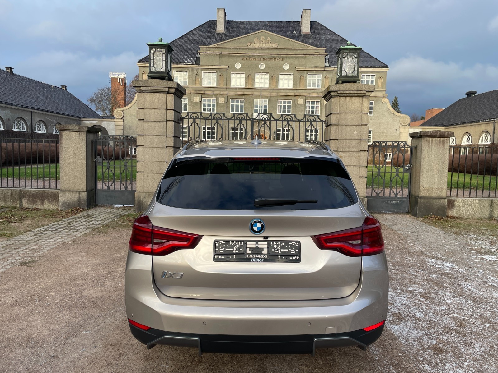 2021 BMW iX3