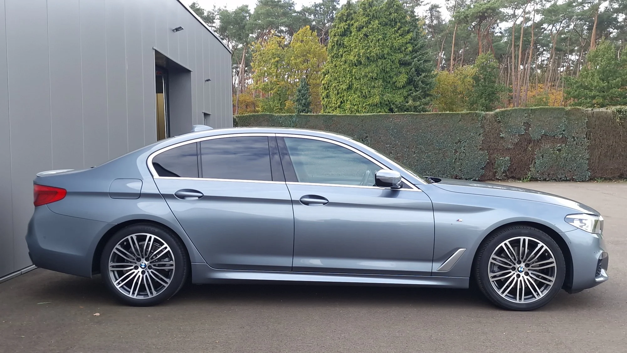 BMW 5 Series 518d M sport - Diesel - Automatic - 136 hp - 128.784 km