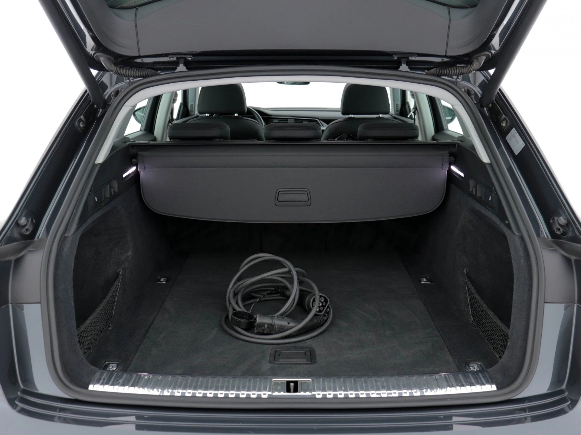 Audi E-Tron 50 - Quattro - Electric - Automatic - 360 hp - 47.295 km