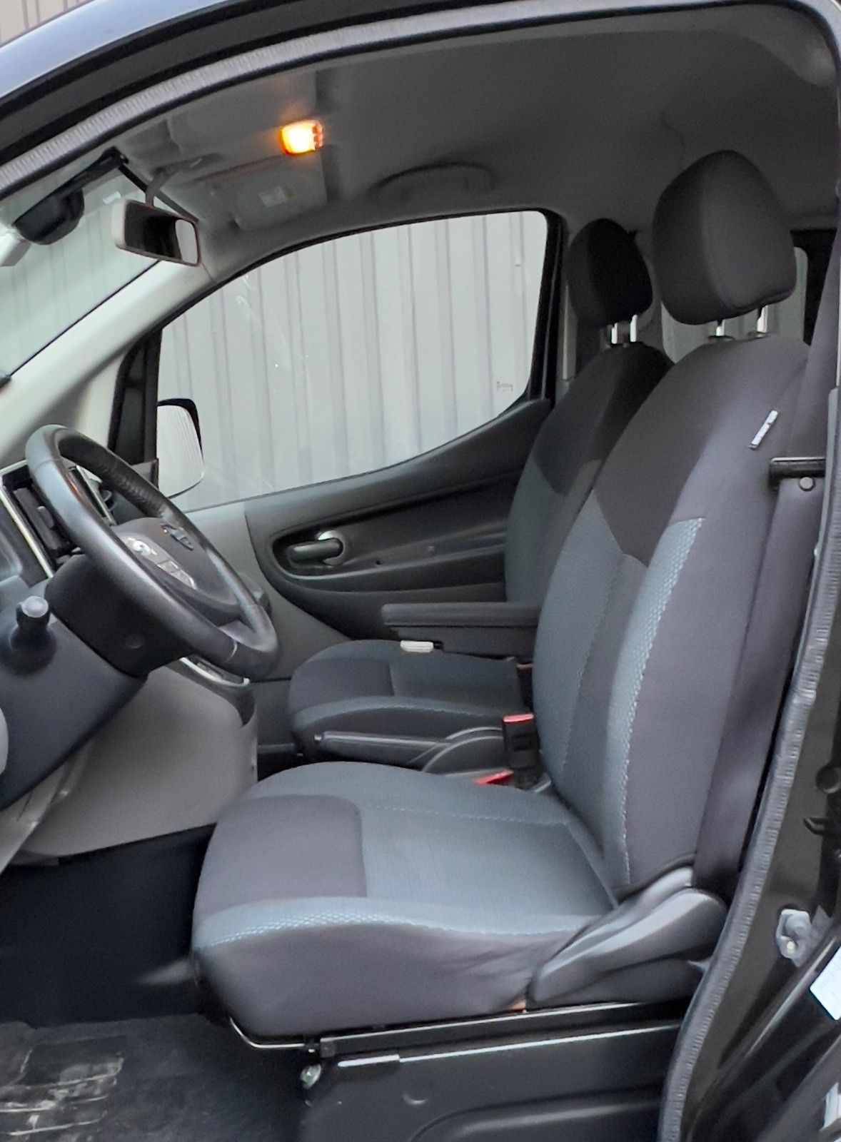 2016 Nissan e-NV