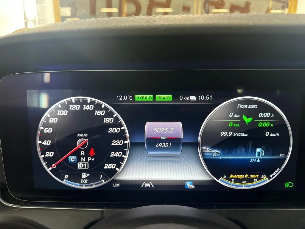 Mercedes-Benz E 300 Business - Смешанное - Автоматическое - 194 hp - 69.351 km