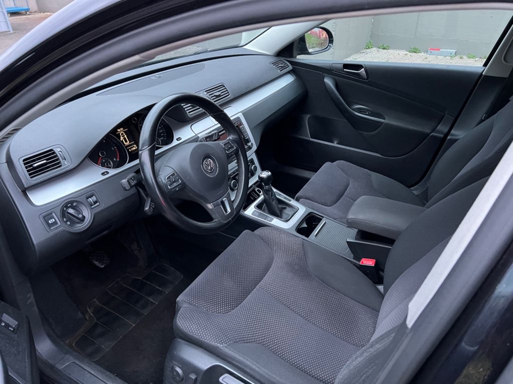 2011 Volkswagen Passat B6