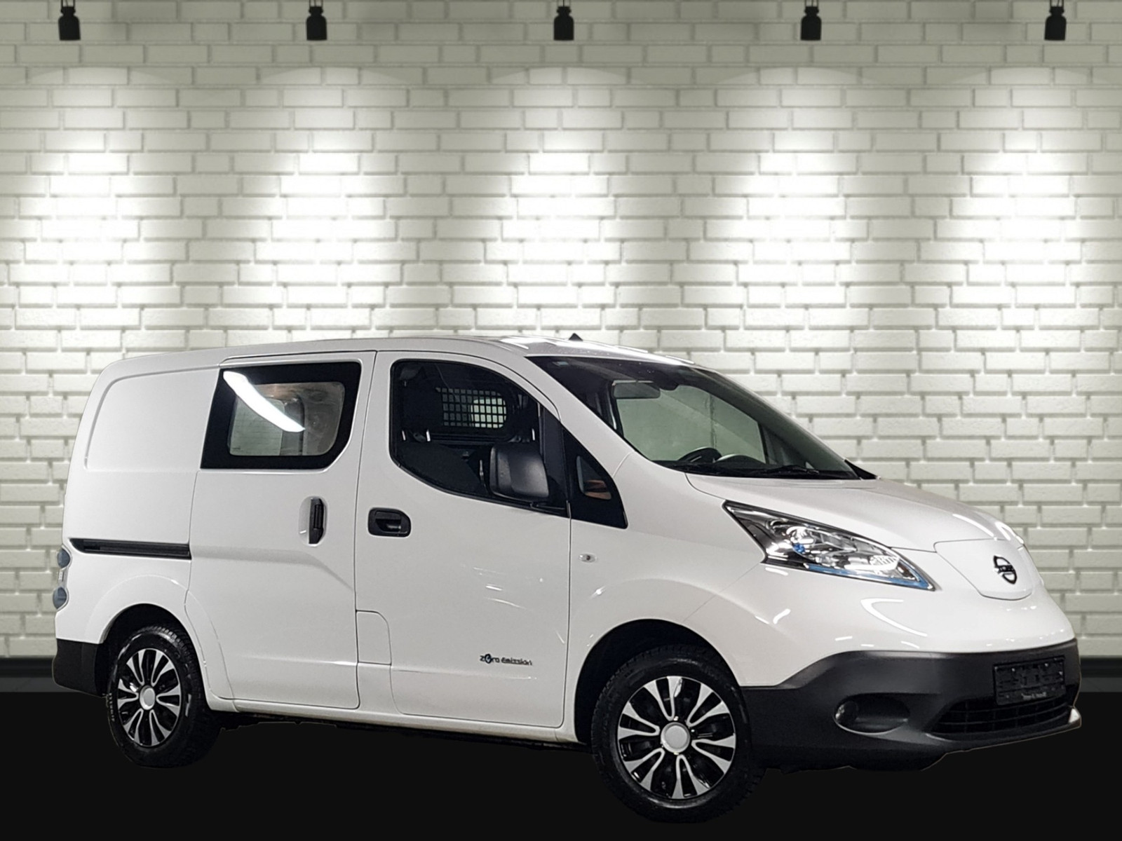 2017 Nissan e-NV