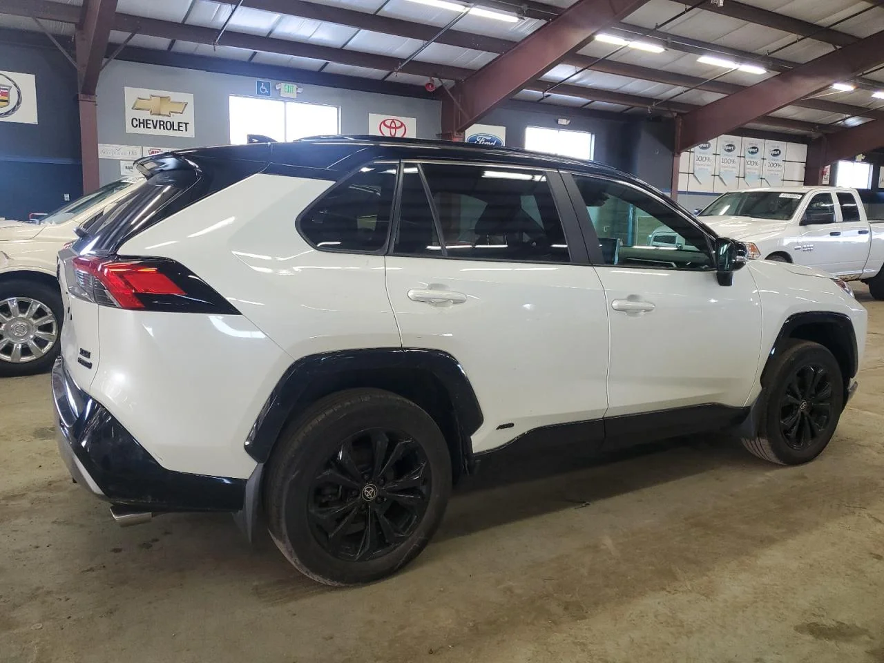 2022 TOYOTA RAV4 XSE