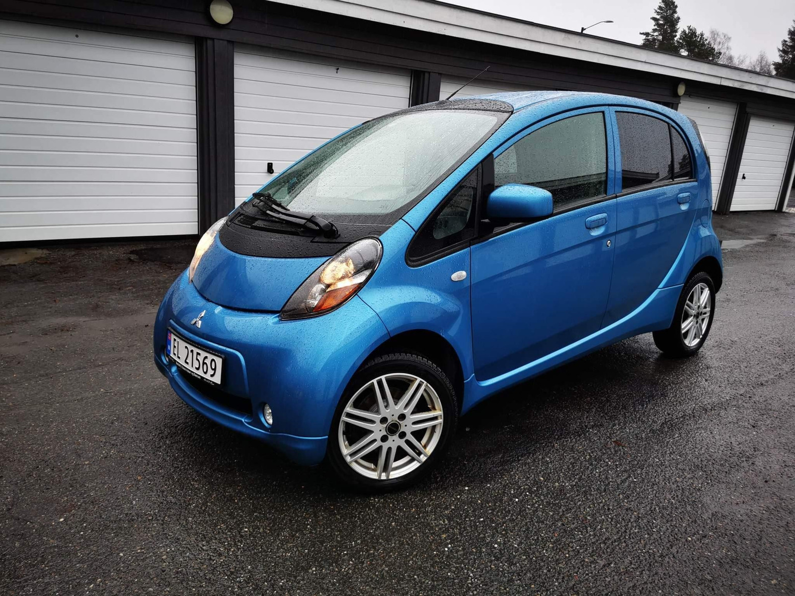 2013 Mitsubishi i-Miev