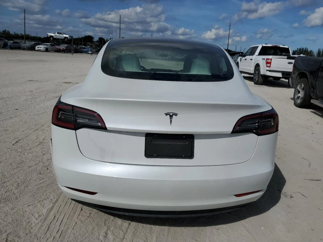 TESLA MODEL 3 2022