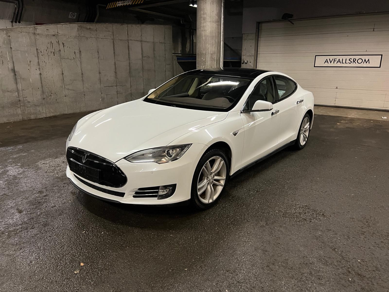 2014 Tesla Model S