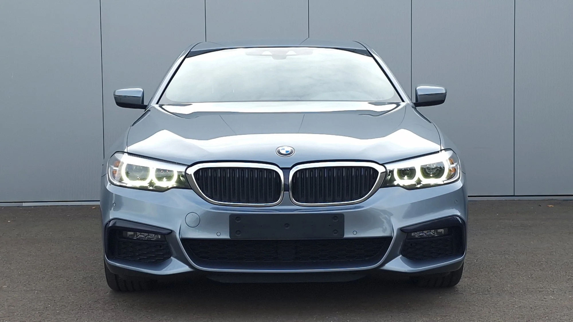 BMW 5 Series 518d M sport - Diesel - Automatic - 136 hp - 128.784 km