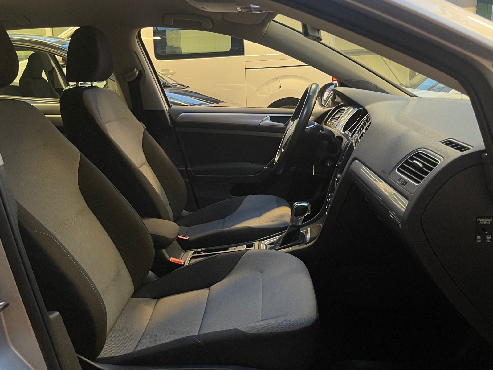 2016 Volkswagen e-Golf