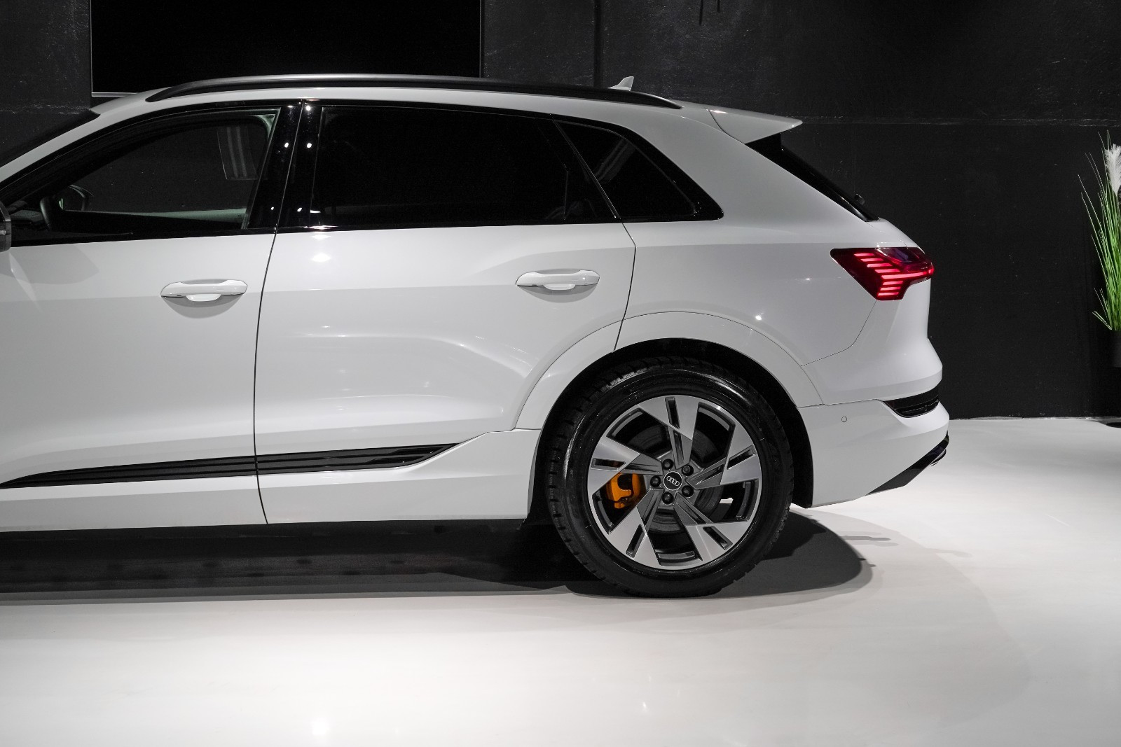 2021 Audi e-tron