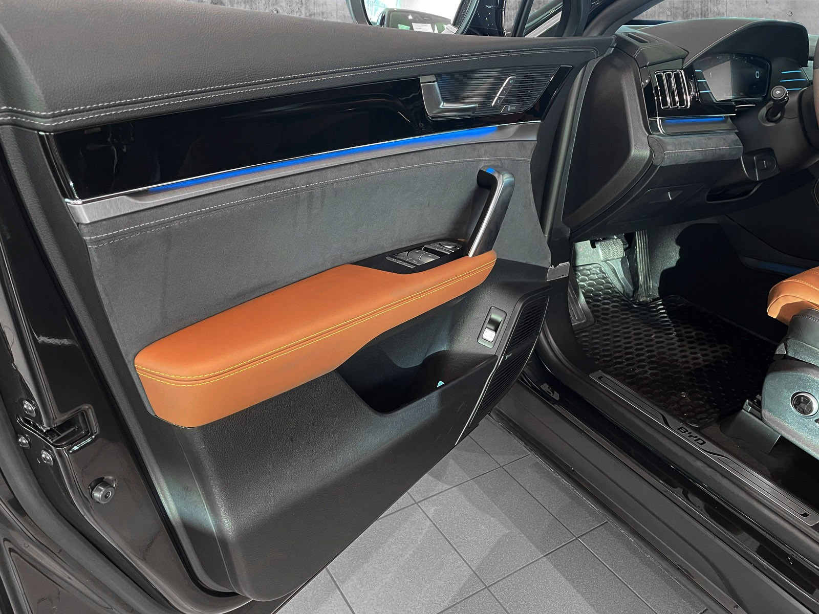 2022 BYD Tang