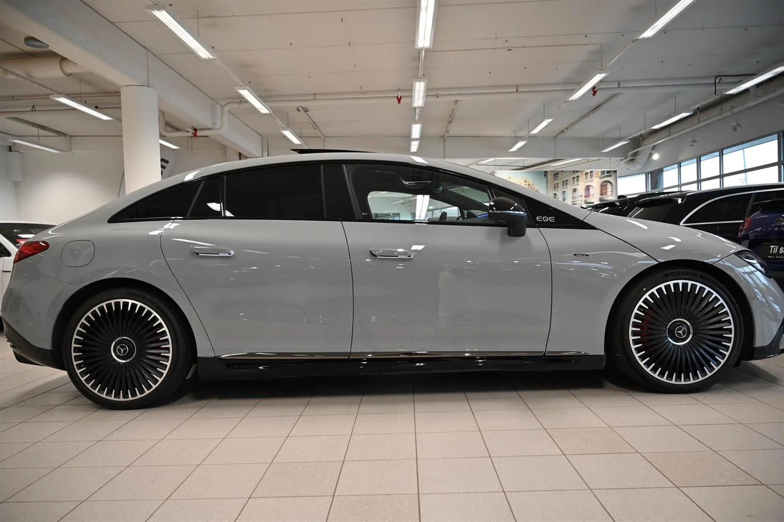 Mercedes-Benz EQE 2023