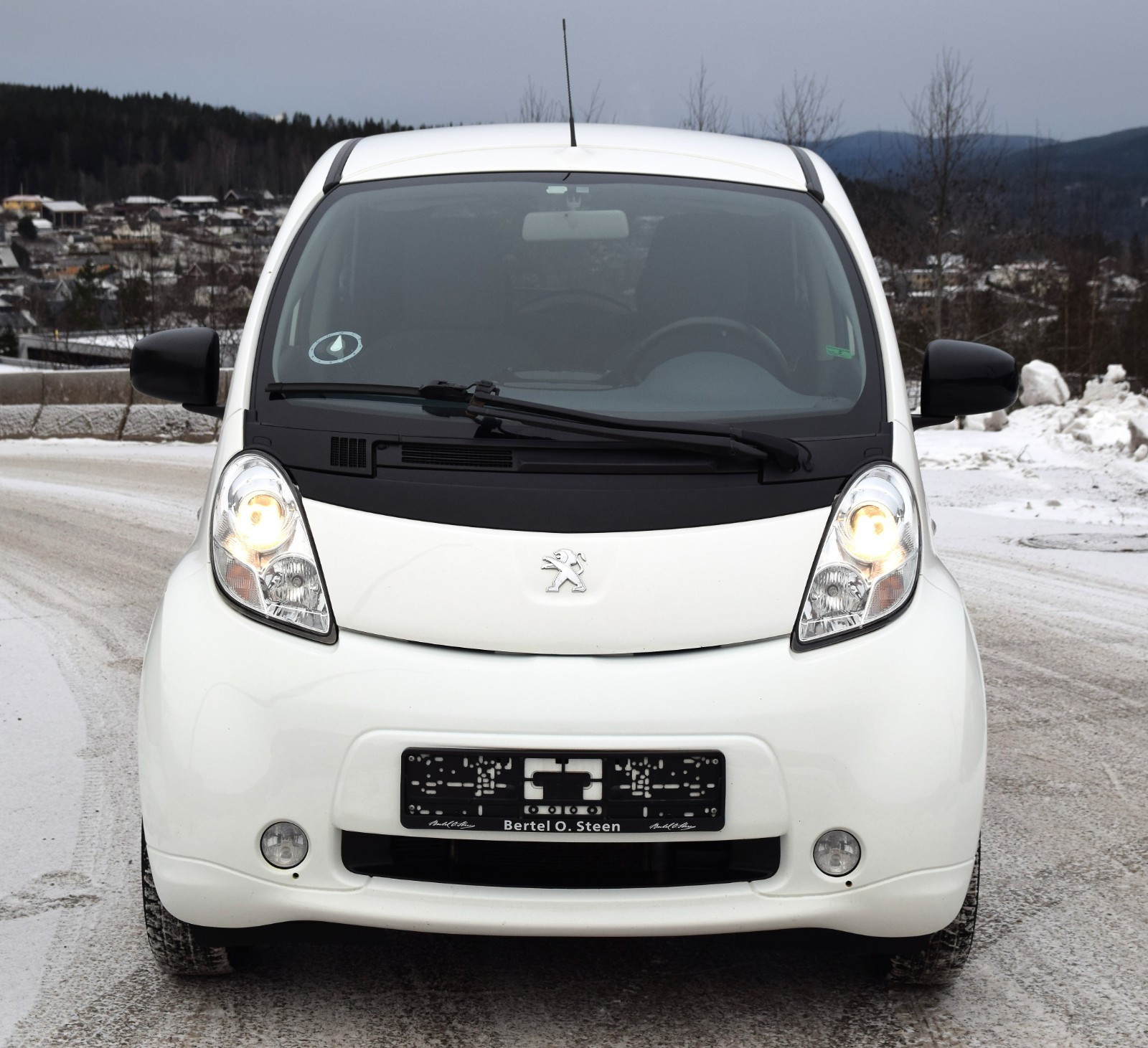 2015 Peugeot iOn