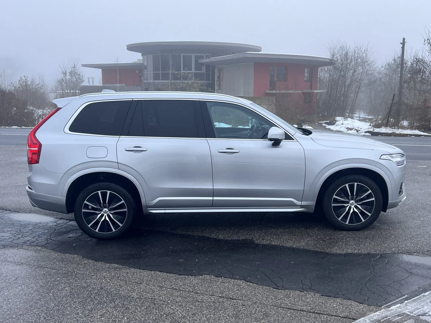 Volvo XC90 B5 - AWD - Hybrid - Automatic - 235 hp - 112.696 km
