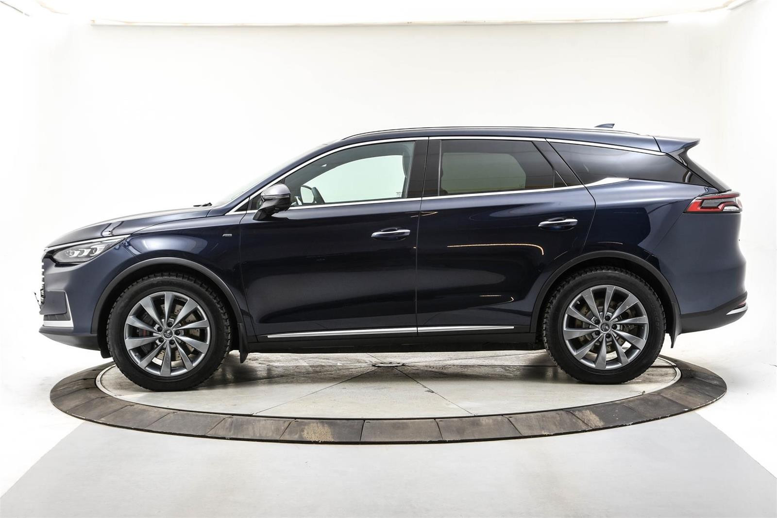 2021 BYD Tang