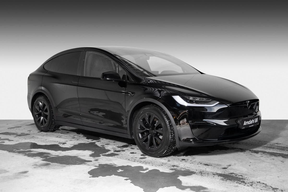 2022 Tesla Model X PLAID