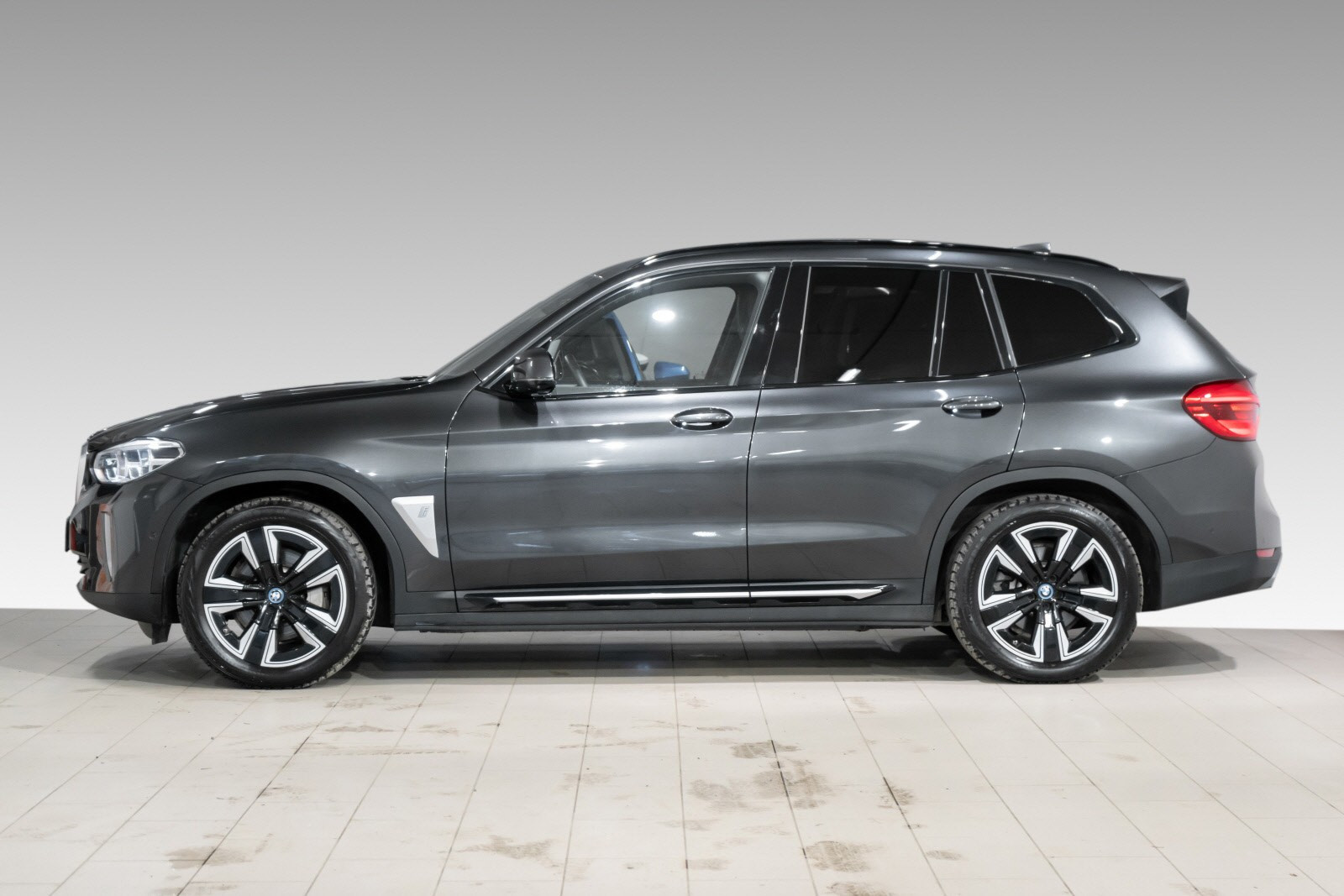 2021 BMW iX3