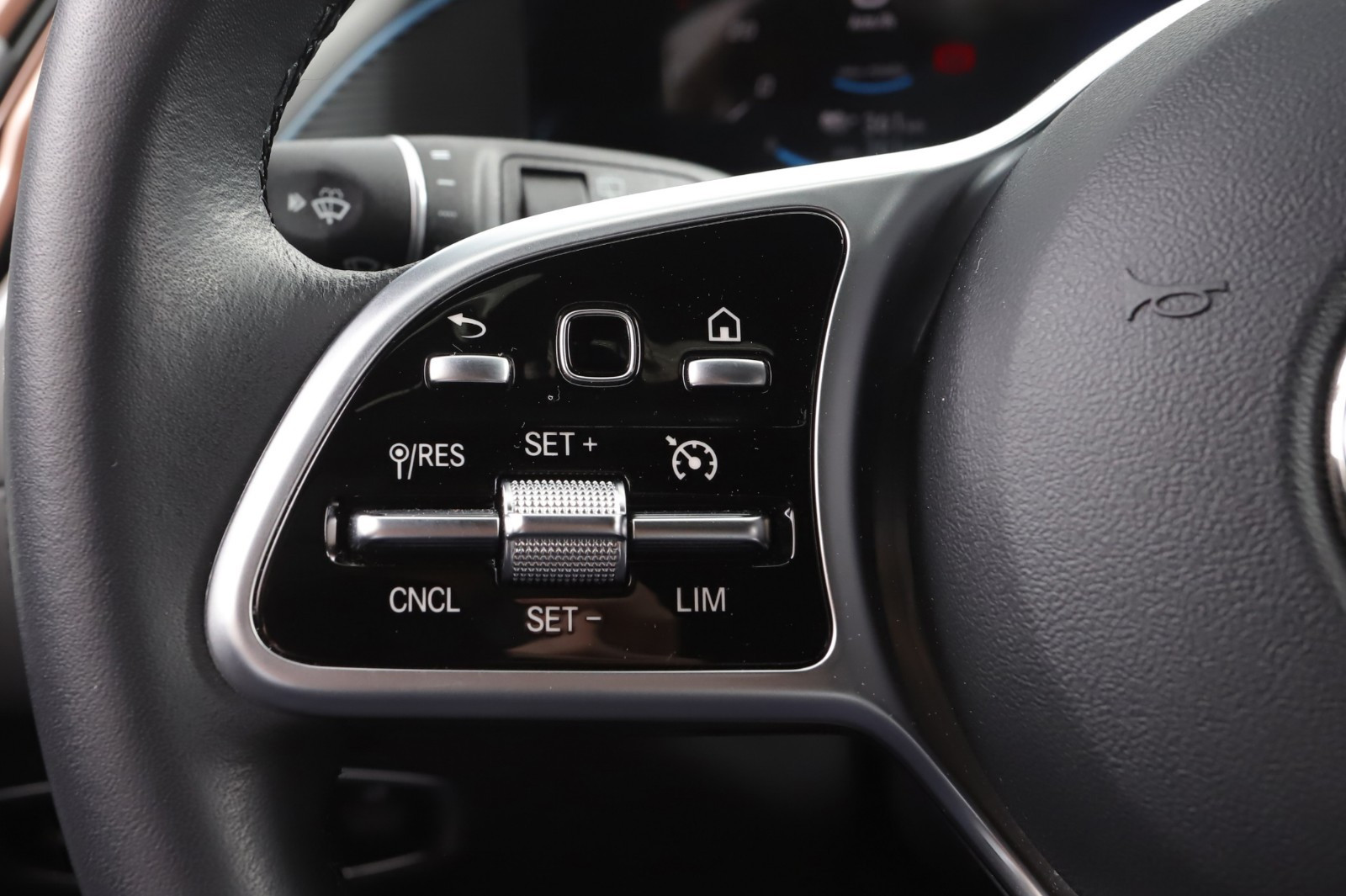 2022 Mercedes-Benz EQC