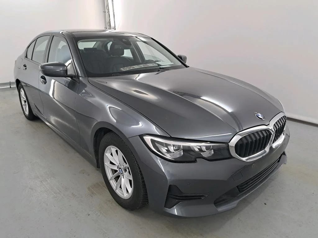 BMW 3 Series 318d Advantage - Дизельное топливо - Автоматическое - 136 hp - 76.615 km