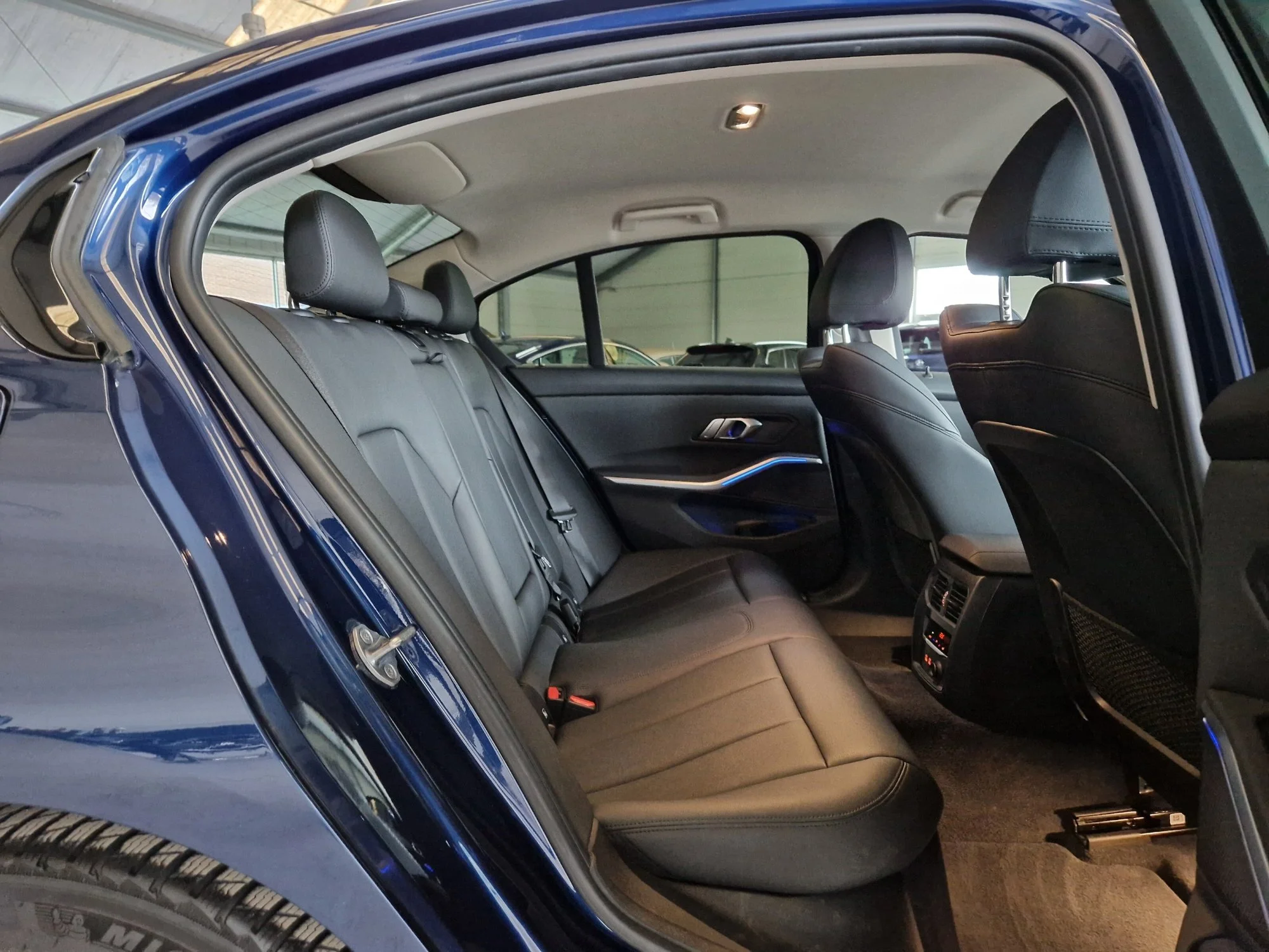 BMW 3 Series 320d Sport - Diesel - Automatic - 190 hp - 62.630 km
