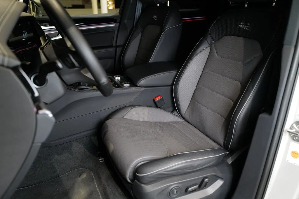 Volkswagen Touareg 3.0TDI R-Line 22" Dynaudio 2024