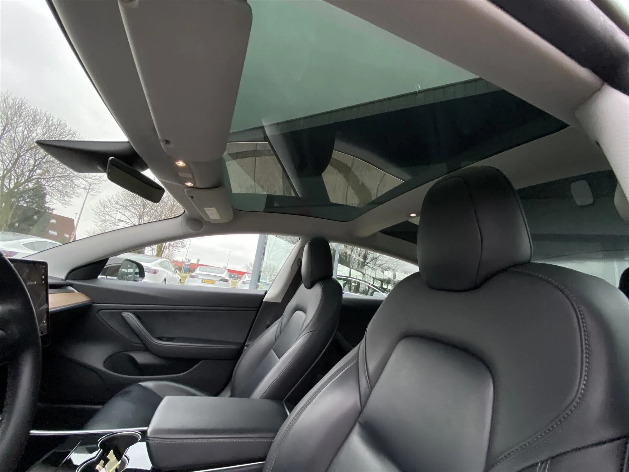 Tesla Model 3 60 kWh - Electric - Automatic - 238 hp - 139.927 km