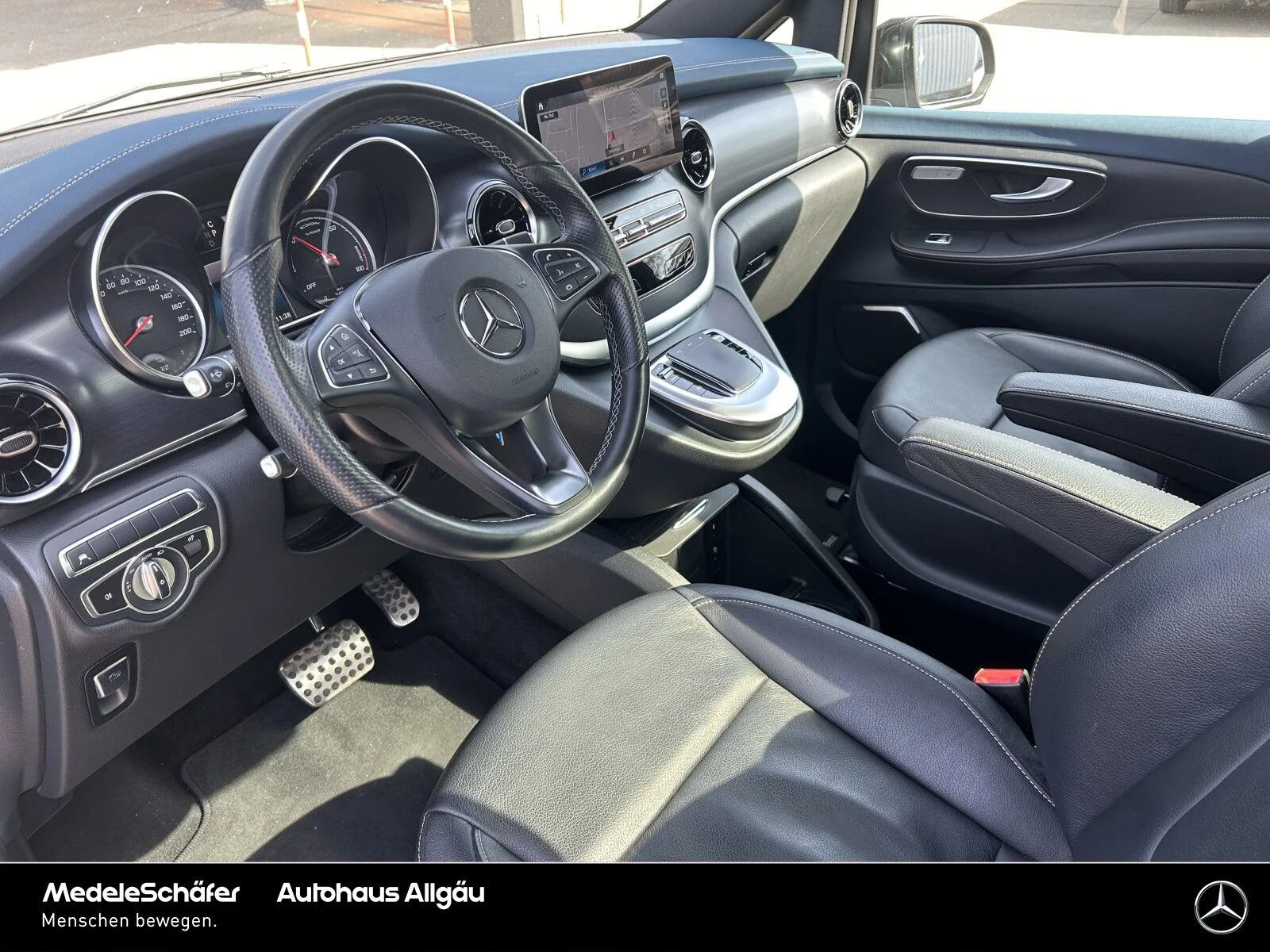 Mercedes-Benz EQV 300 AVANTGARDE L LED